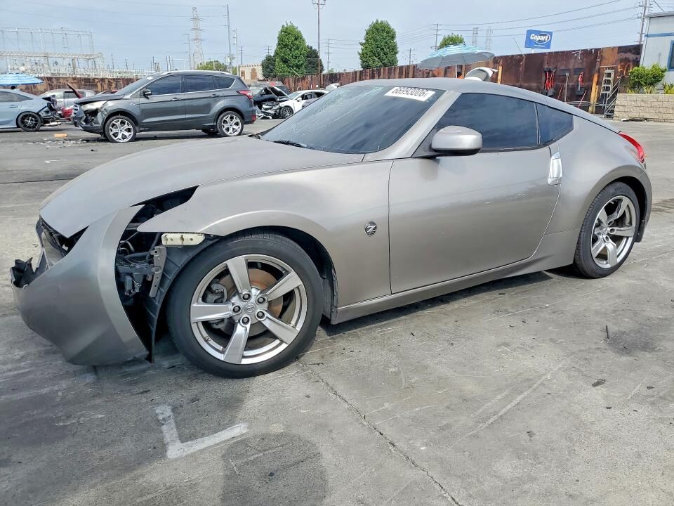 2009 NISSAN 370Z