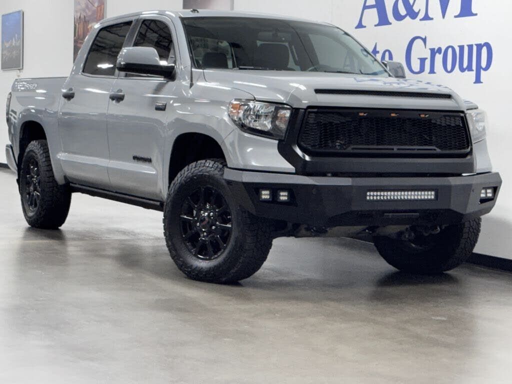 2017 TOYOTA Tundra
