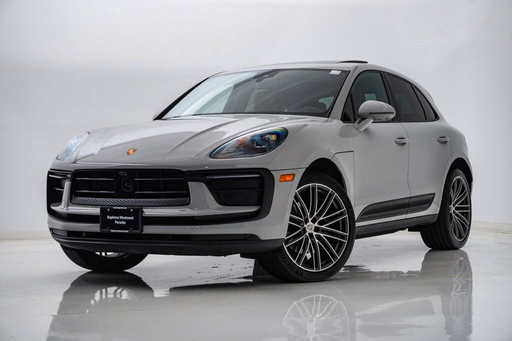 2025 PORSCHE Macan