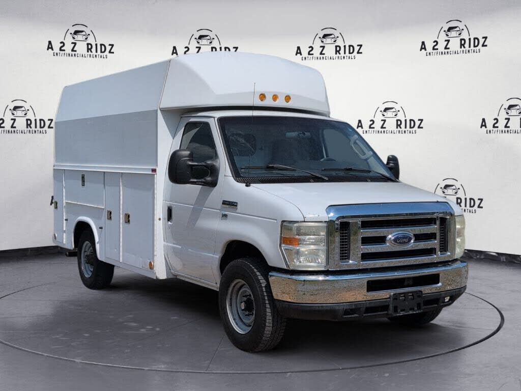 2013 FORD E-350