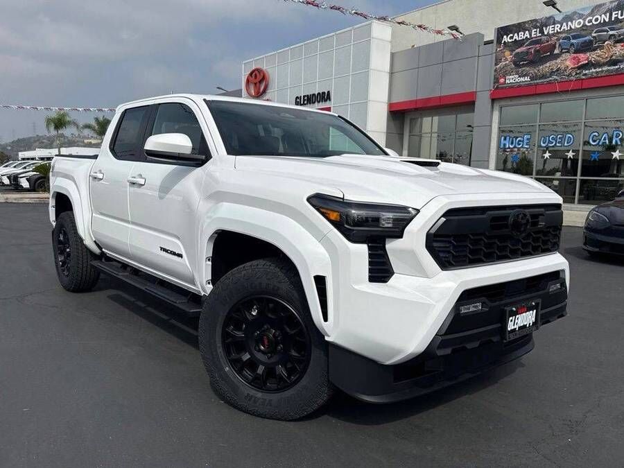 2026 TOYOTA Tacoma