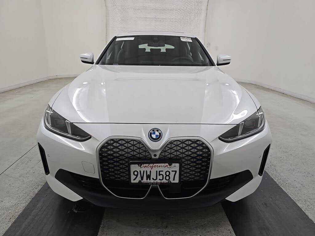 2025 BMW i4
