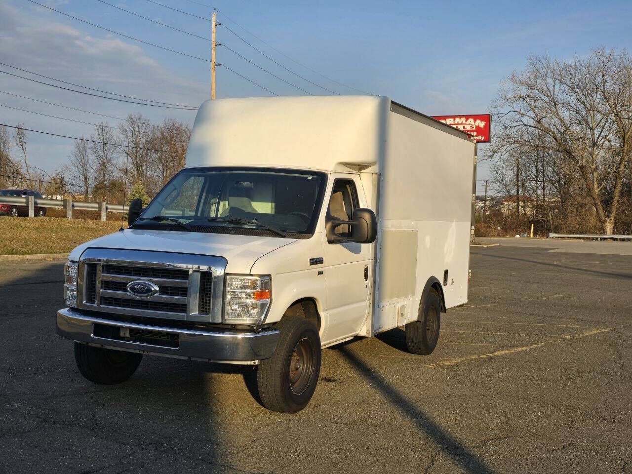 2012 FORD E-350