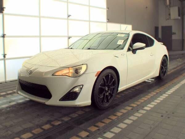 2013 TOYOTA Scion