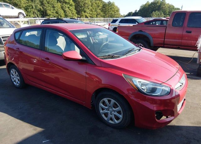 2013 HYUNDAI Accent