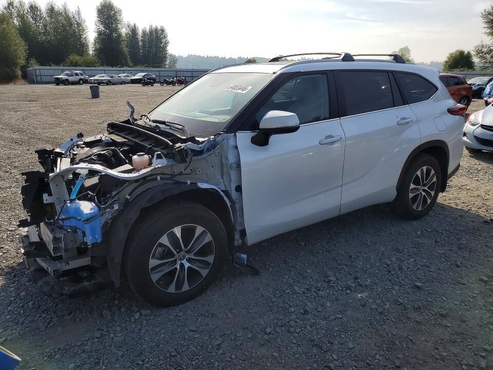 2023 TOYOTA Highlander
