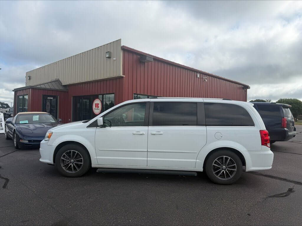 2017 DODGE Grand Caravan