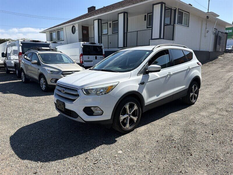 2018 FORD Escape