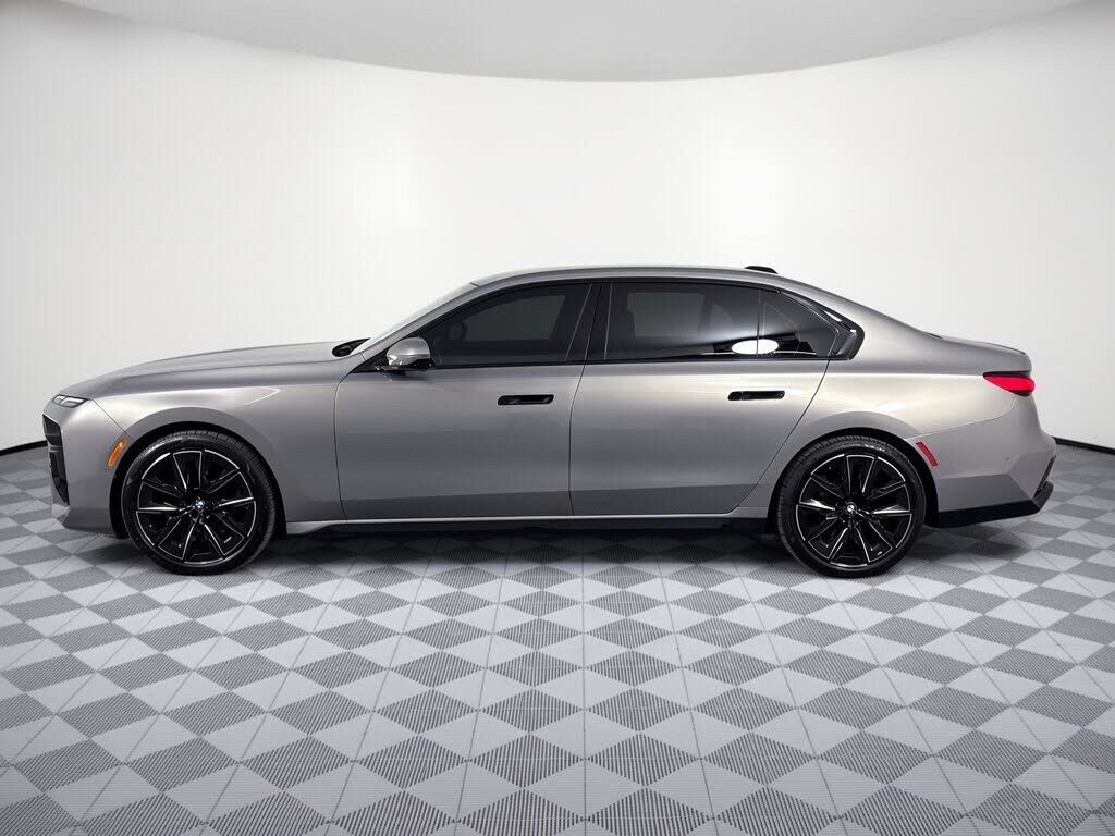 2024 BMW 760i