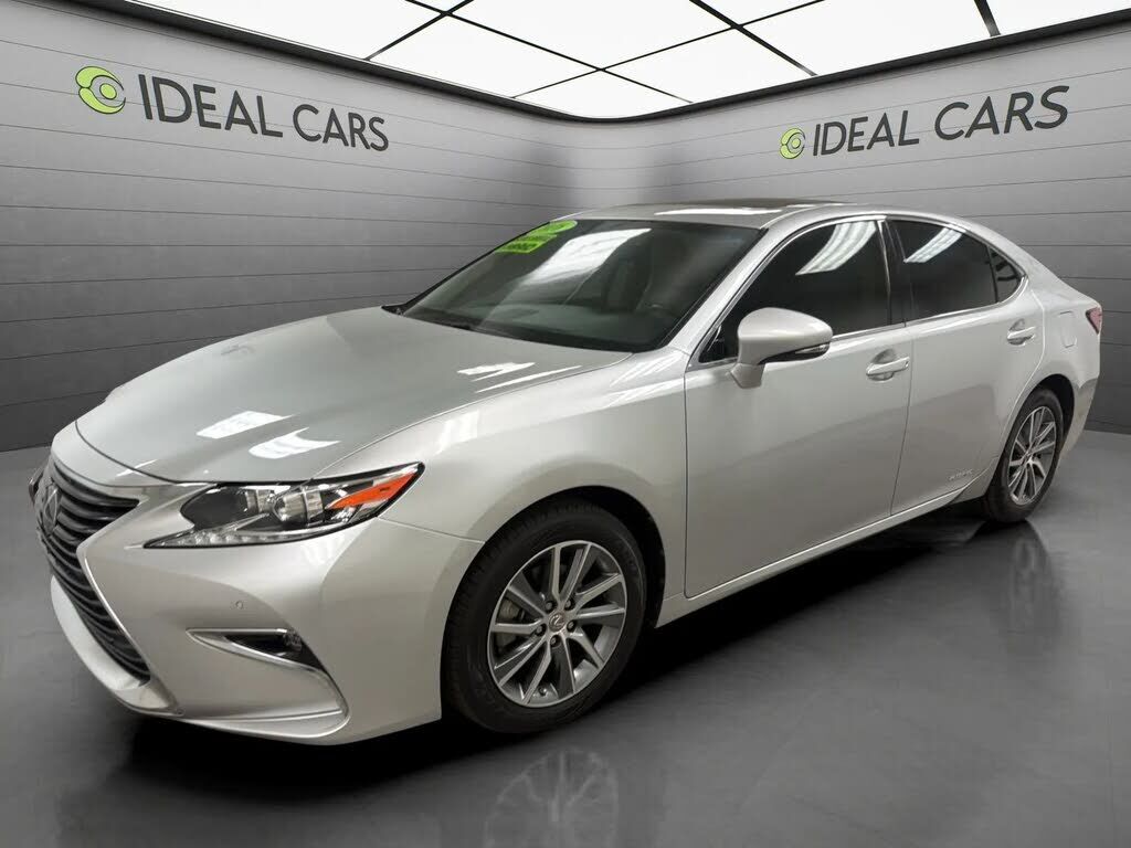 2016 LEXUS ES