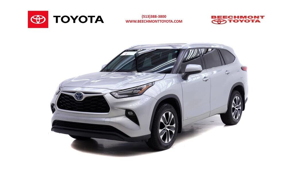 2022 TOYOTA Highlander