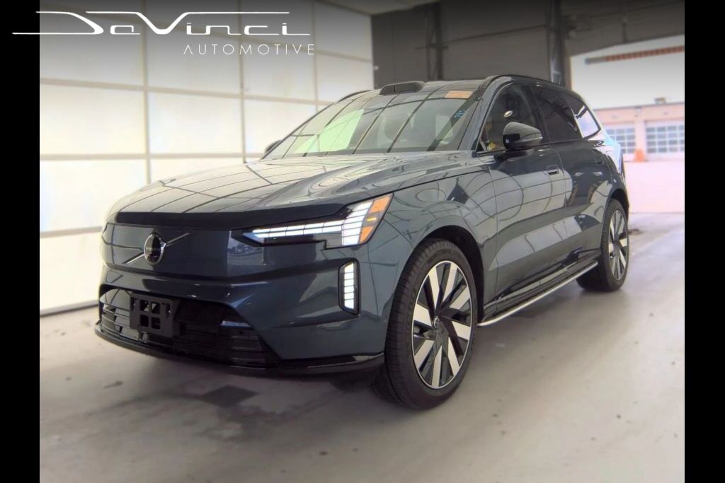 2025 VOLVO EX90