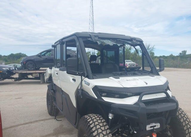 2026 CAN-AM Commander