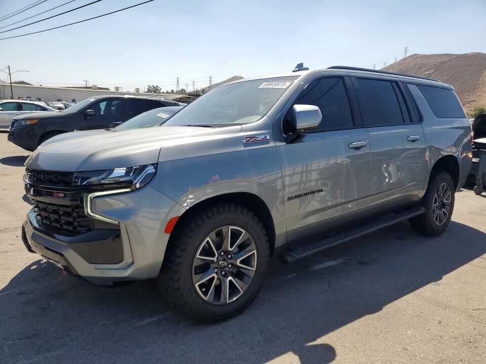 2023 CHEVROLET Suburban