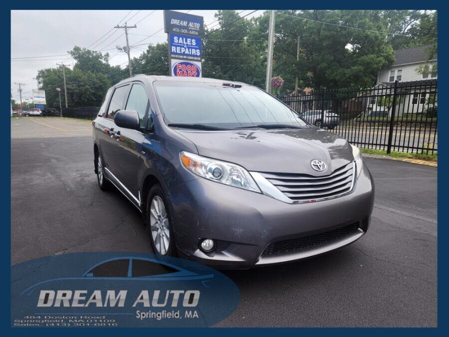 2016 TOYOTA Sienna