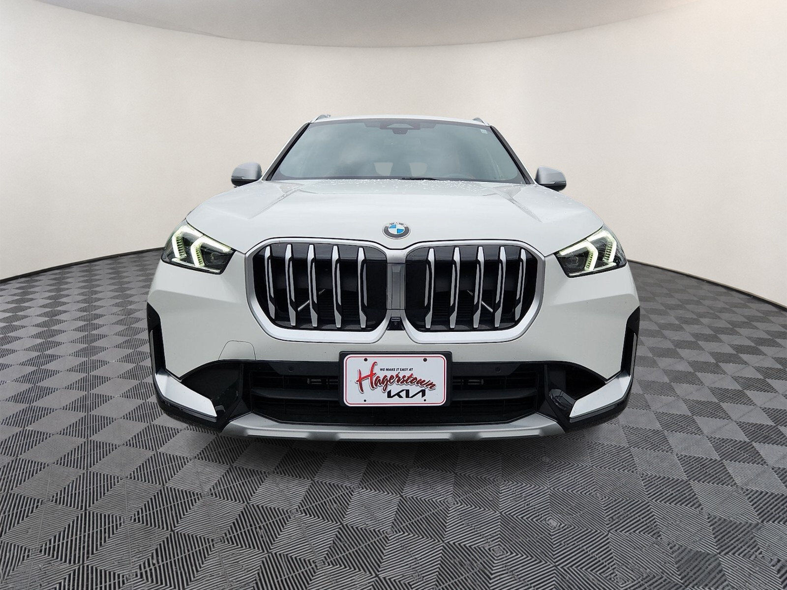 2023 BMW X1