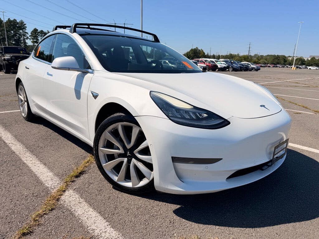2019 TESLA Model 3