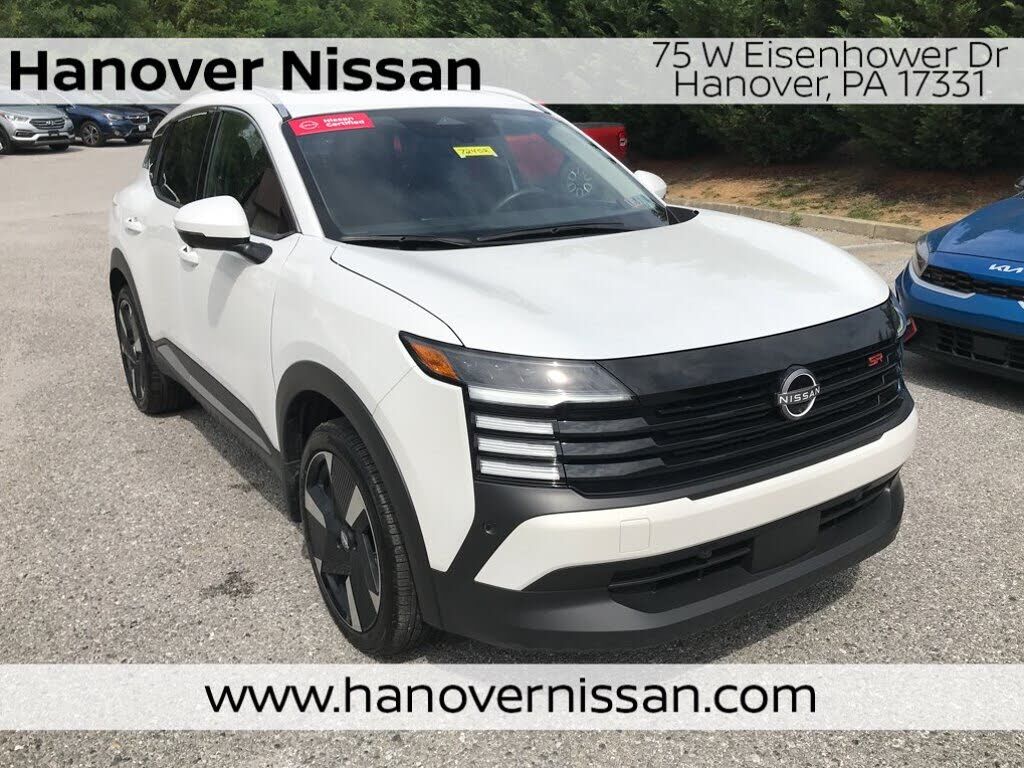 2025 NISSAN Kicks