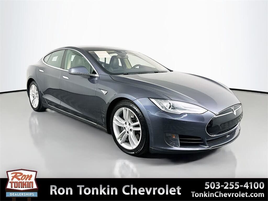 2016 TESLA Model S