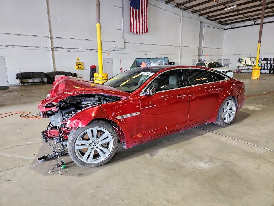 2012 JAGUAR XJ
