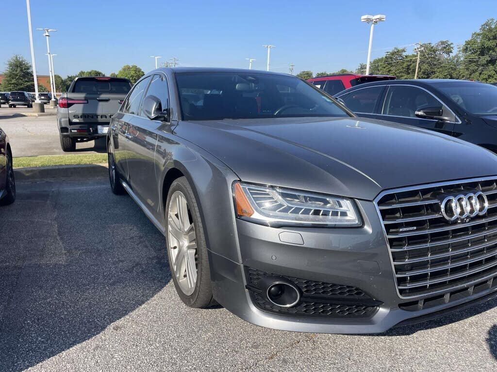 2016 AUDI A8