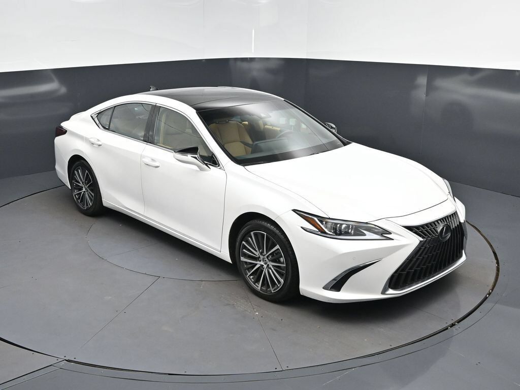 2024 LEXUS ES