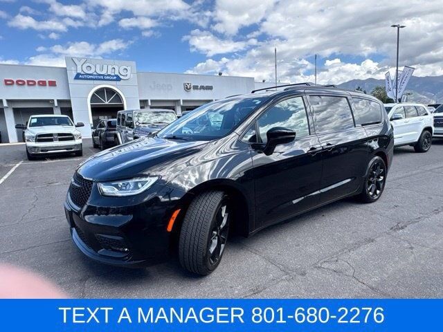 2025 CHRYSLER Pacifica