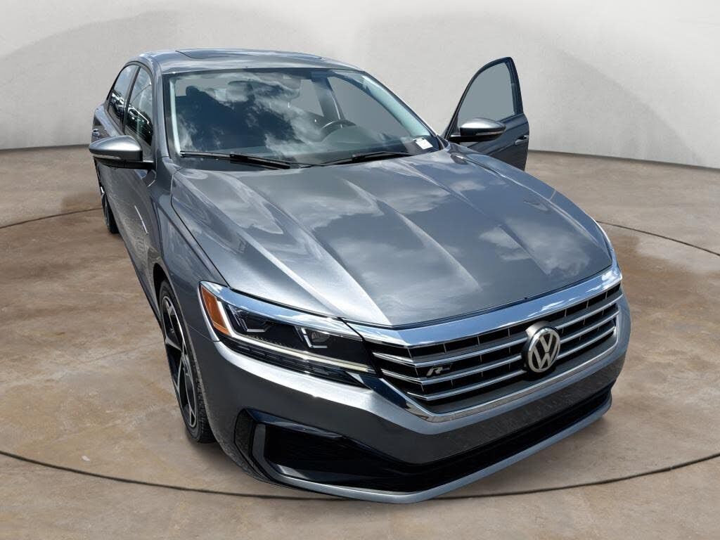 2020 VOLKSWAGEN Passat