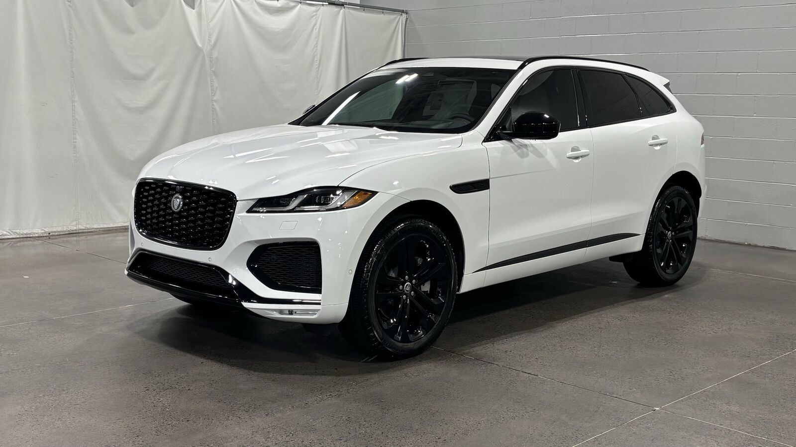 2026 JAGUAR F-Pace