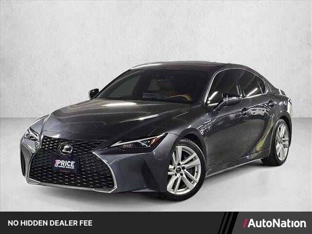 2021 LEXUS IS