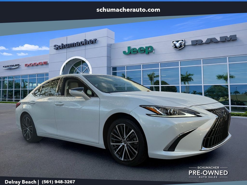 2024 LEXUS ES