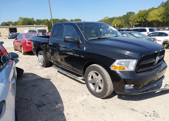2012 DODGE Ram