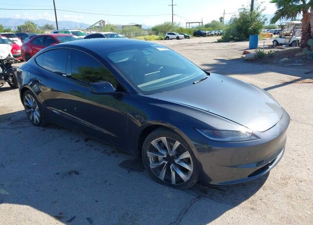 2024 TESLA Model 3