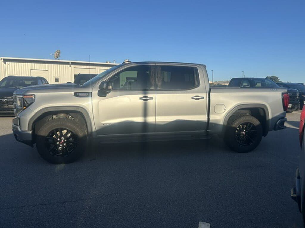 2024 GMC Sierra