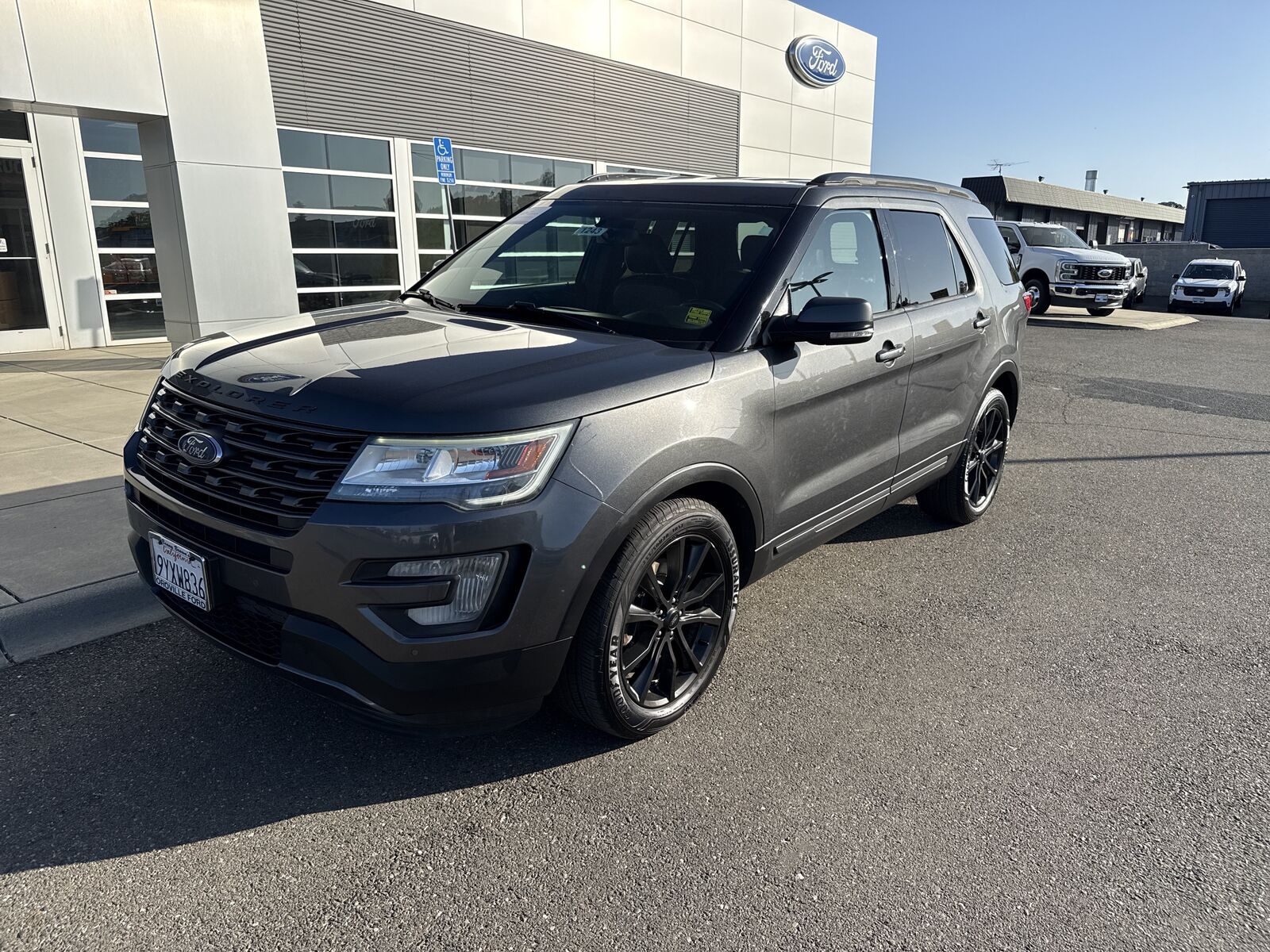 2017 FORD Explorer