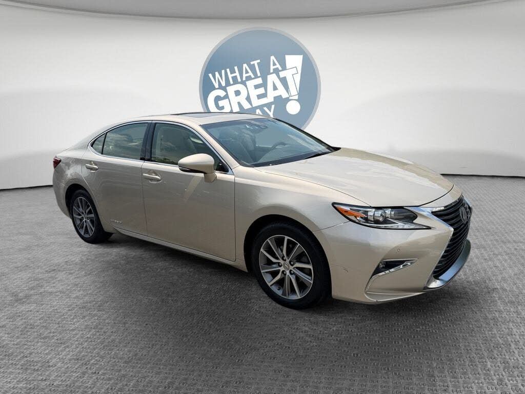 2017 LEXUS ES