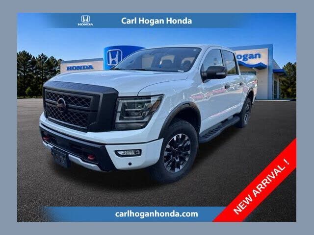 2024 NISSAN Titan