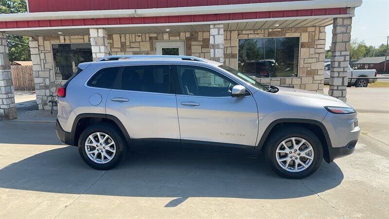 2018 JEEP Cherokee