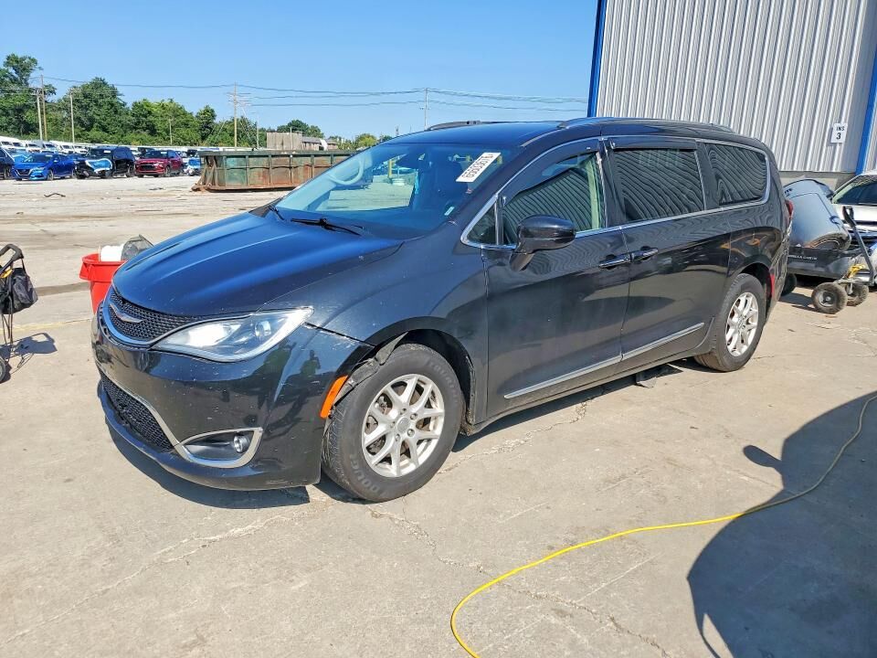 2020 CHRYSLER Pacifica