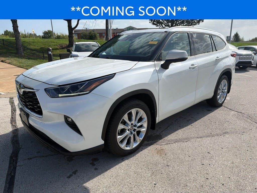 2021 TOYOTA Highlander