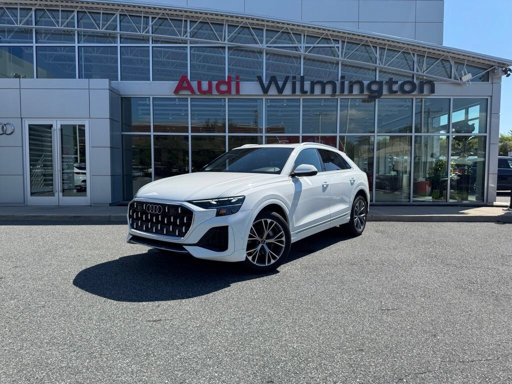 2024 AUDI Q8
