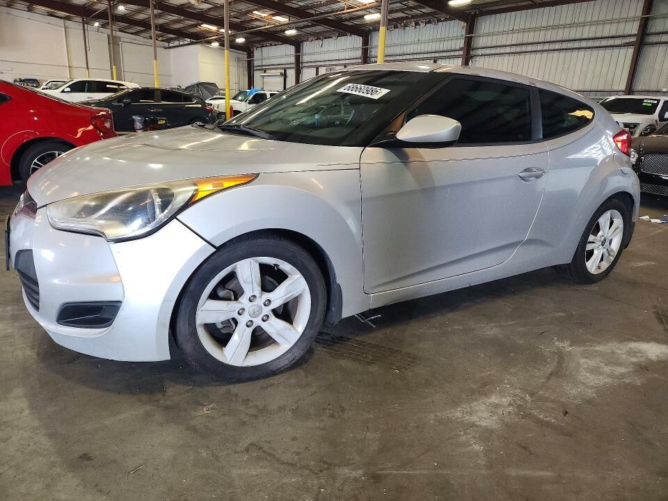2013 HYUNDAI Veloster