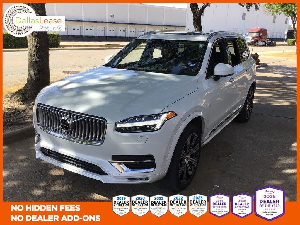 2022 VOLVO XC90