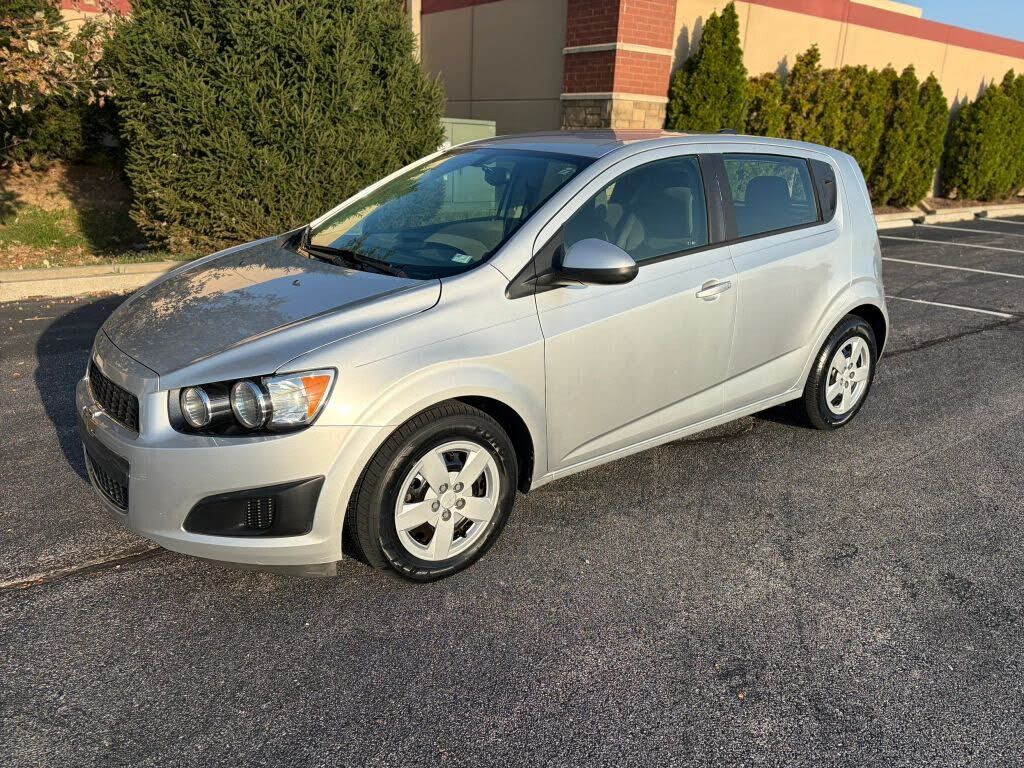 2016 CHEVROLET Sonic