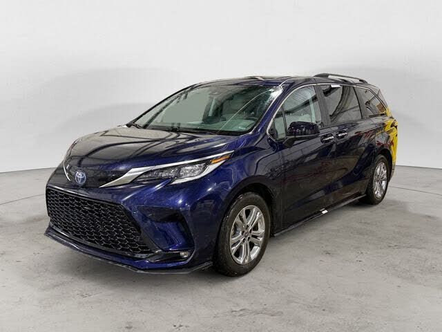 2022 TOYOTA Sienna