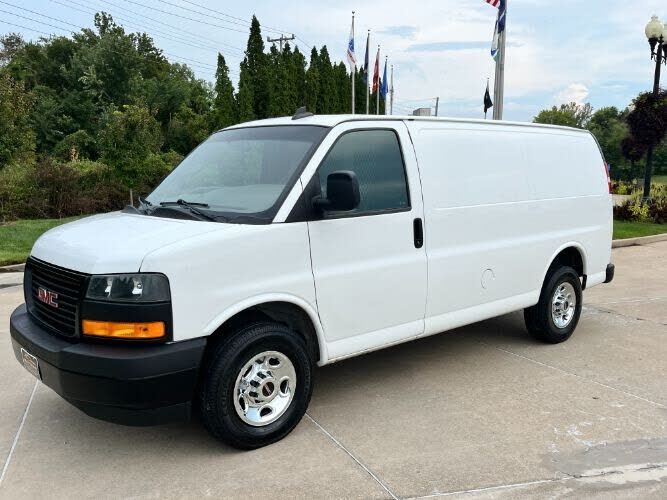 2023 GMC Savana