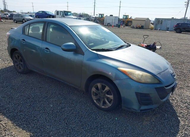 2010 MAZDA Mazda3