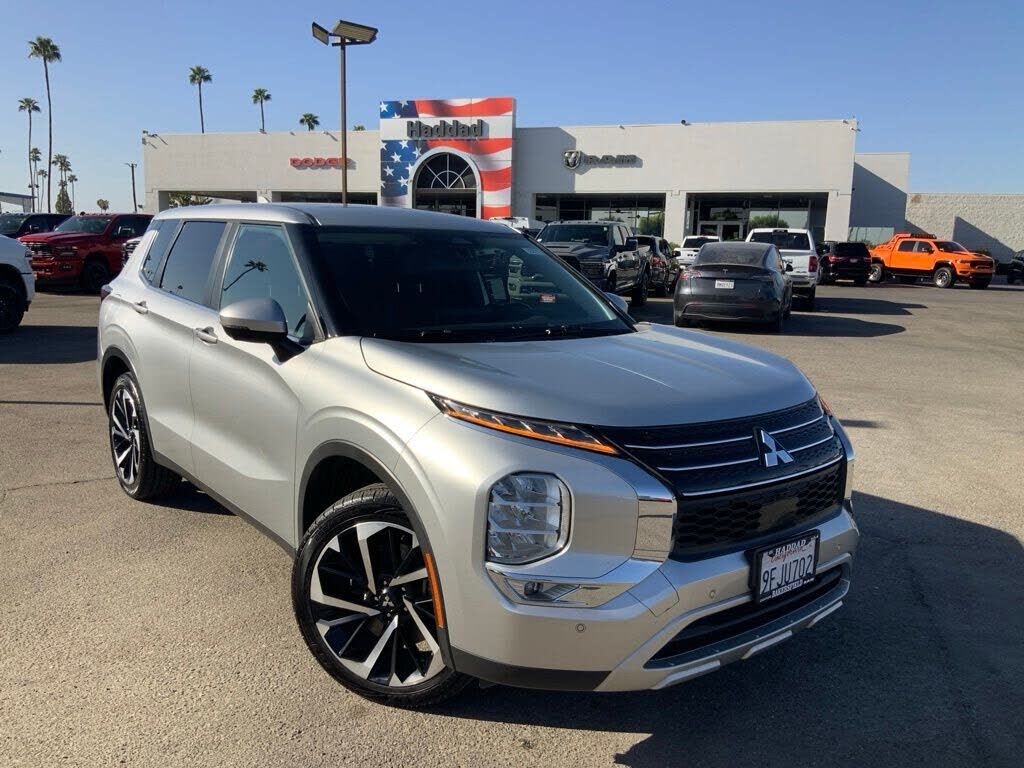 2023 MITSUBISHI Outlander