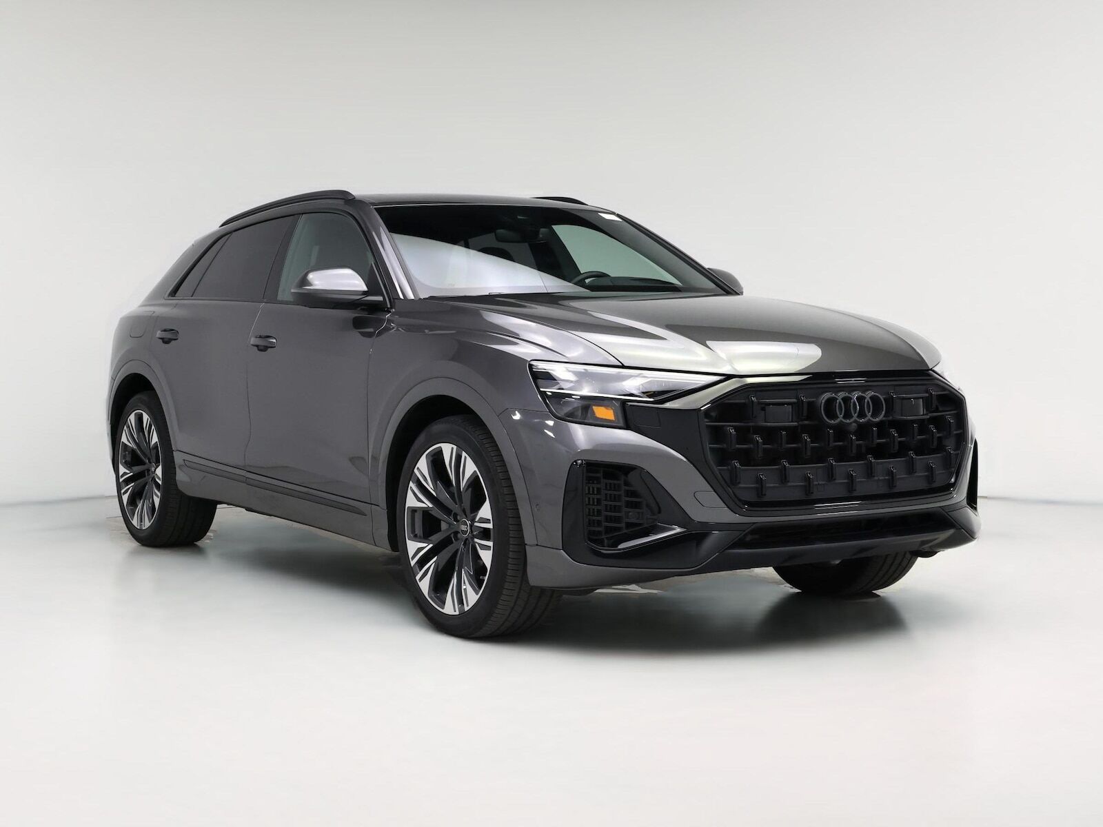 2024 AUDI Q8