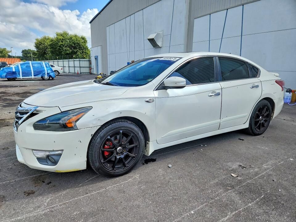 2013 NISSAN Altima